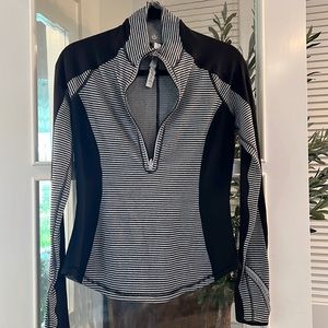 Long sleeve workout top